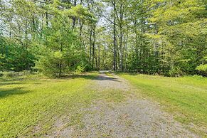 Secluded Kerhonkson Home w/ Fire Pit, Near Hiking!