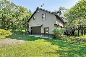 Secluded Kerhonkson Home w/ Fire Pit, Near Hiking!