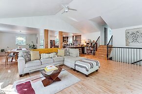 Secluded Kerhonkson Home w/ Fire Pit, Near Hiking!