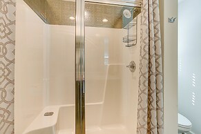 13 Mi to Tuscaloosa Riverwalk: Cottondale Home