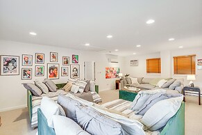 Serene Holmes Cottage Near Lakes & Trails!