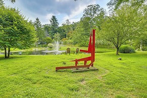Serene Holmes Cottage Near Lakes & Trails!