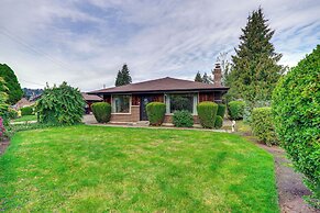 1 Mi to Snoqualmie River: Pet-friendly Getaway