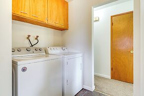 1 Mi to Snoqualmie River: Pet-friendly Getaway