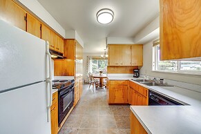 1 Mi to Snoqualmie River: Pet-friendly Getaway