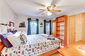2 Mi to Snowshoe Resort: Townhome w/ Deck!