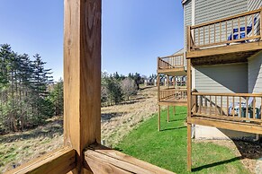 2 Mi to Snowshoe Resort: Townhome w/ Deck!