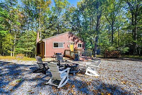 'wild Creek Cabin' in Hedgesville: Dogs Welcome!