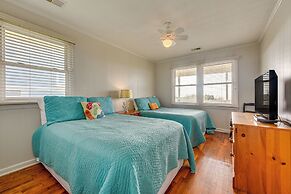 Home on Ocean Isle Beach w/ Catwalk & Deck