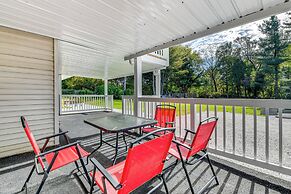 Lake Champlain Fun: Apt w/ Fire Pit & Large Yard!