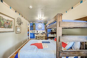 Rescue Ranch Retreat w/ Goats, Horses & Chickens!