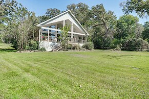 Franklin Home w/ Water Views: Outdoor Dining Area!