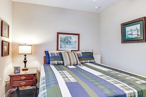 Franklin Home w/ Water Views: Outdoor Dining Area!