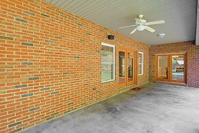 Breaks Home: 3 Mi to ATV Trails!