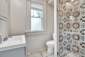 Cozy Renovated 19th Century Home, 5 Min to OSU! 3 Bedroom Home by Paul