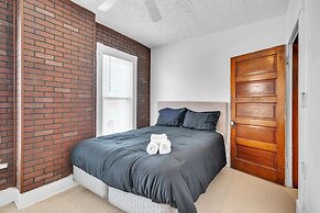 Cozy Renovated 19th Century Home, 5 Min to OSU! 3 Bedroom Home by Paul