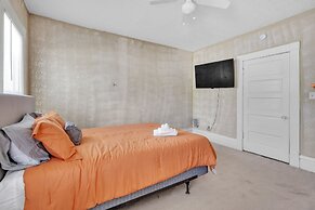 Cozy Renovated 19th Century Home, 5 Min to OSU! 3 Bedroom Home by Paul