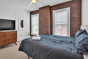 Cozy Renovated 19th Century Home, 5 Min to OSU! 3 Bedroom Home by Paul