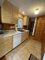 Camp Lindy Limit 7 4 Bedroom Cottage