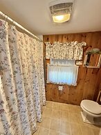 Camp Lindy Limit 7 4 Bedroom Cottage