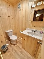 Camp Lindy Limit 7 4 Bedroom Cottage