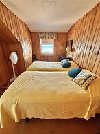 Camp Lindy Limit 7 4 Bedroom Cottage