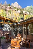 Royer Falls Retreat 4 Bedroom Home