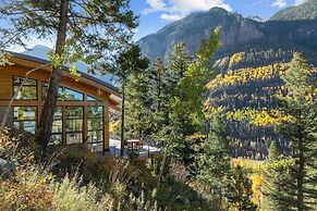Royer Falls Retreat 4 Bedroom Home