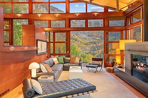 Royer Falls Retreat 4 Bedroom Home