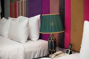 Madelise Stardust Hotel & Travel