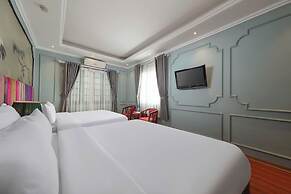 Madelise Stardust Hotel & Travel