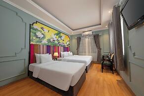 Madelise Stardust Hotel & Travel