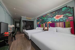 Madelise Stardust Hotel & Travel