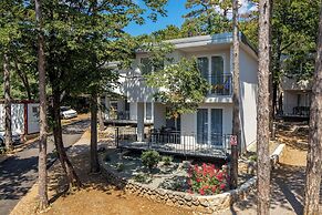 Holiday Homes Oštro