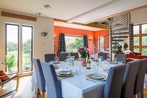 Gulabin Lodge and House