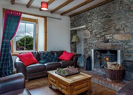 Gulabin Lodge and House