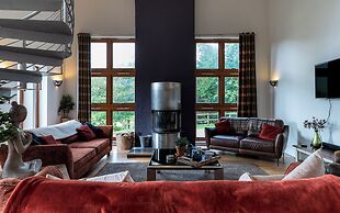 Gulabin Lodge and House