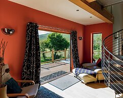 Gulabin Lodge and House