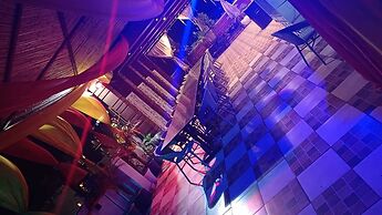 Hotel the Royal Jewel