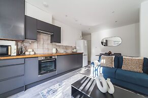 The Cricklewood Apartment