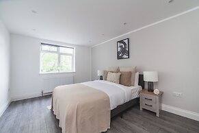 The Cricklewood Apartment