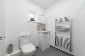 The Cricklewood Apartment