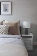 The Cricklewood Apartment