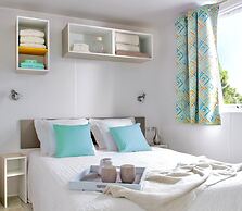 Village with pool in Montalto Marina