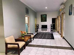 The Kanzi Hotel & Village