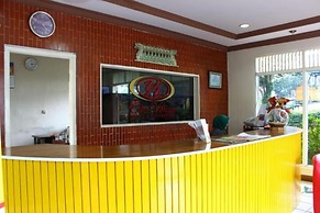 The Kanzi Hotel & Village