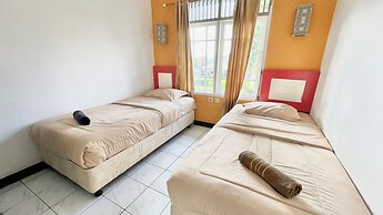 The Kanzi Hotel & Village