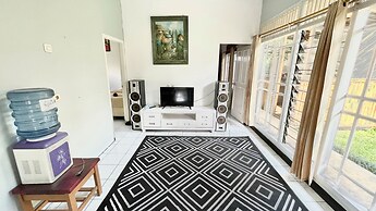 The Kanzi Hotel & Village