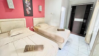 The Kanzi Hotel & Village