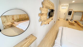 The Kanzi Hotel & Village